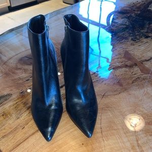Nine West - Black heeled booties Fall/Winter Boots with heel.